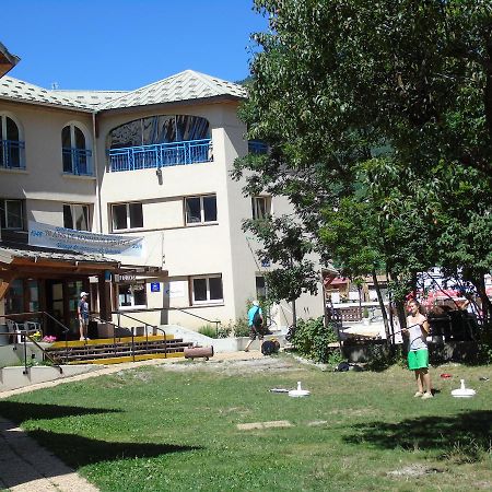 Le Rabuons Otel Saint-Étienne-de-Tinée Dış mekan fotoğraf